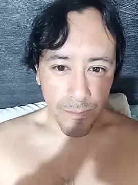 Snapshot of Yimicito chatting on 19, 5, 2026 Yimicito online show from 19, 5, 2026