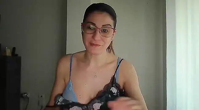 Sanada hot online show from 2, 2, 2025