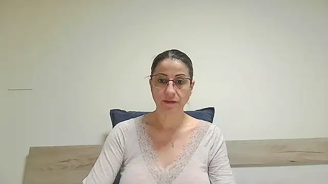 Sanada hot online show from 16, 1, 2026