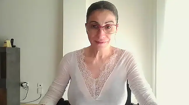 Sanada hot online show from 26, 1, 2025