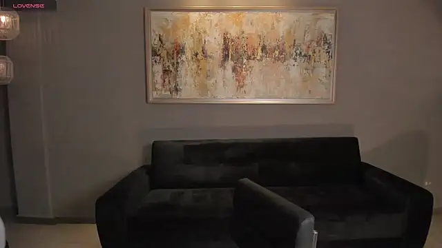 ToriCrossX online show from 6, 11, 2025