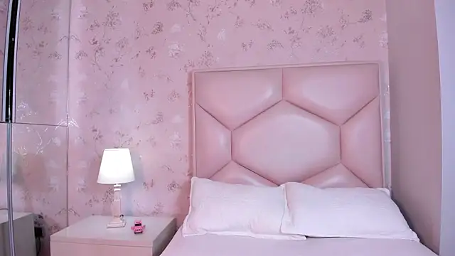 ambar sullivan online show from 18, 12, 2025