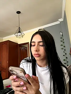 Snapshot of isabella_jade chatting on 13, 10, 2025 isabella jade online show from 13, 10, 2025