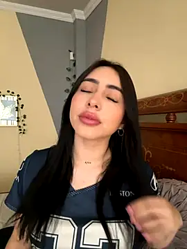 Snapshot of isabella_jade chatting on 20, 10, 2025 isabella jade online show from 20, 10, 2025