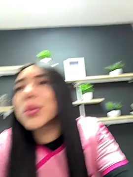 Snapshot of isabella_jade chatting on 19, 11, 2025 isabella jade online show from 19, 11, 2025