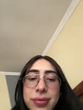 Snapshot of isabella_jade chatting on 12, 9, 2025 isabella jade online show from 12, 9, 2025