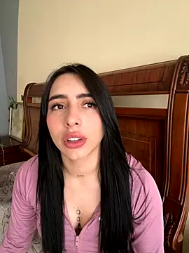 Snapshot of isabella_jade chatting on 3, 10, 2025 isabella jade online show from 3, 10, 2025