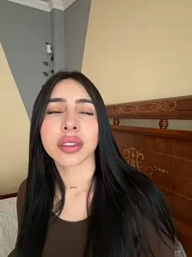 Snapshot of isabella_jade chatting on 17, 10, 2025 isabella jade online show from 17, 10, 2025