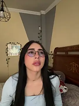 Snapshot of isabella_jade chatting on 18, 9, 2025 isabella jade online show from 18, 9, 2025