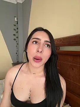 Snapshot of isabella_jade chatting on 8, 10, 2025 isabella jade online show from 8, 10, 2025