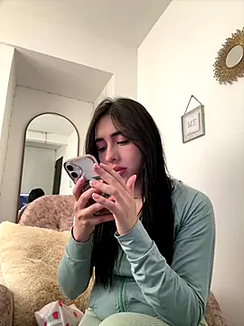 Snapshot of isabella_jade chatting on 5, 11, 2025 isabella jade online show from 5, 11, 2025