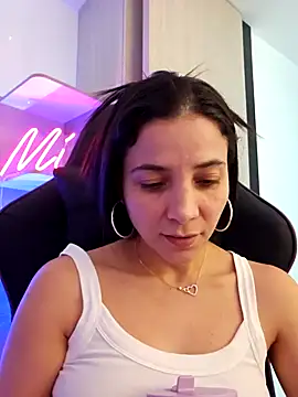 miaeyes online show from 18, 1, 2025