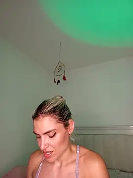 ASHLEY BLAIR online show from 18, 9, 2025