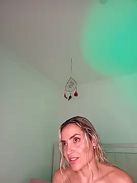 ASHLEY BLAIR online show from 22, 9, 2025