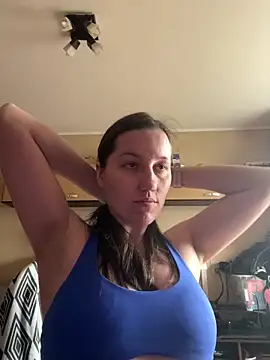 Nicole-Ray online show from 4, 3, 2025