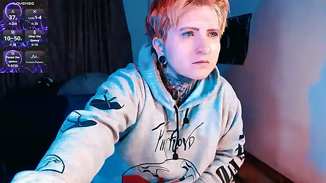 Marieblueeyes online show from 18, 11, 2025