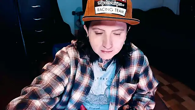 Marieblueeyes online show from 16, 10, 2025