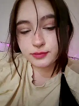 Yammy Yumi online show from 13, 2, 2025