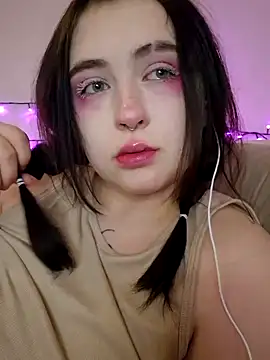 Yammy Yumi online show from 21, 1, 2025