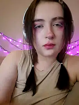 Yammy Yumi online show from 20, 1, 2025