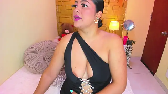 Julia Haye online show from 1, 7, 2026