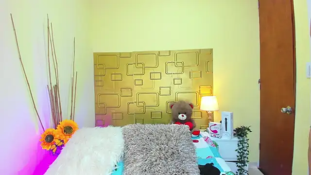 Julia Haye online show from 22, 3, 2025