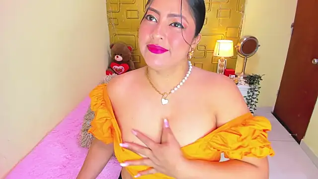 Julia Haye online show from 9, 1, 2026