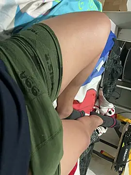 elvis0966 online show from 5, 1, 2025