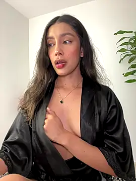 SelenaStone online show from 17, 9, 2025