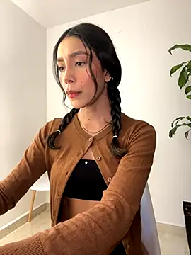 SelenaStone online show from 17, 10, 2025