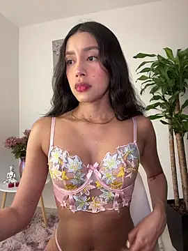 SelenaStone online show from 12, 9, 2025