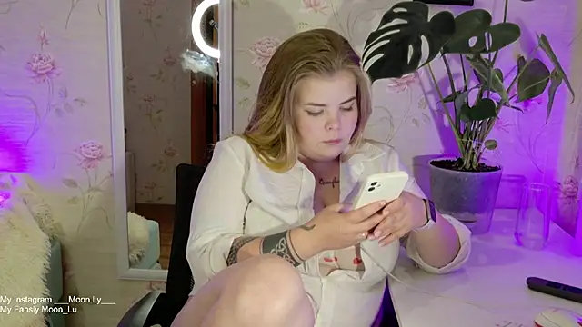 Snapshot of sinnamon_ chatting on 12, 9, 2025 sinnamon online show from 12, 9, 2025