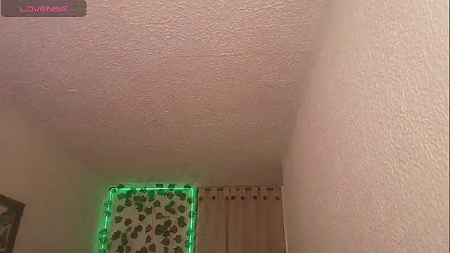 Snapshot of SexDiffrent chatting on 19, 12, 2025 SexDiffrent online show from 19, 12, 2025