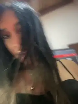 Ashly Miller online show from 17, 11, 2025