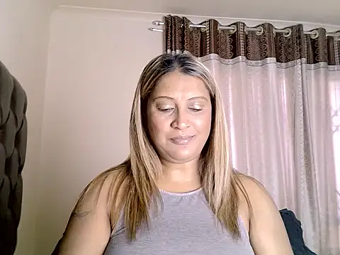 eroticbeauty37 online show from 15, 5, 2026