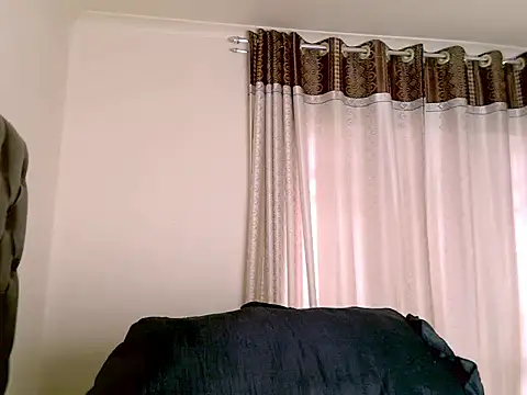 eroticbeauty37 online show from 29, 3, 2026