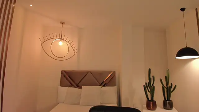 LilaWest online show from 10, 3, 2025