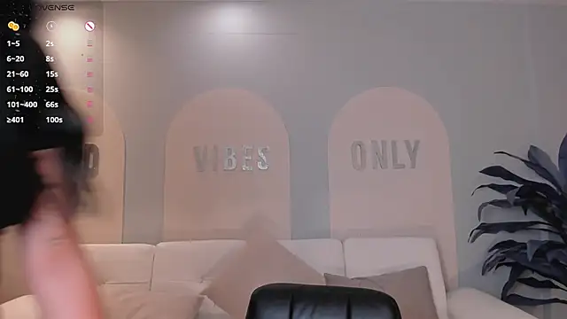 LilaWest online show from 4, 3, 2025