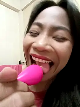 Snapshot of KinkyKit_May chatting on 26, 4, 2026 KinkyKit May online show from 26, 4, 2026