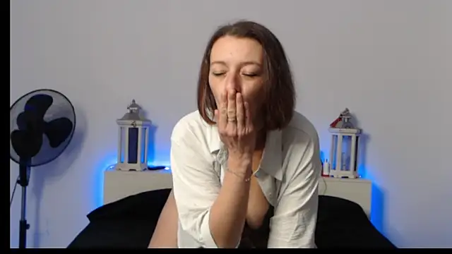 Oriane Jackson online show from 21, 12, 2025