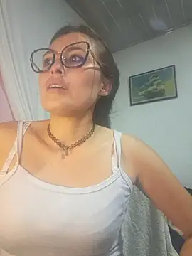 Alexandrasaenz online show from 14, 9, 2025