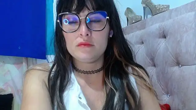 Alexandrasaenz online show from 4, 5, 2026