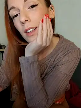 clara-francaise online show from 25, 9, 2025