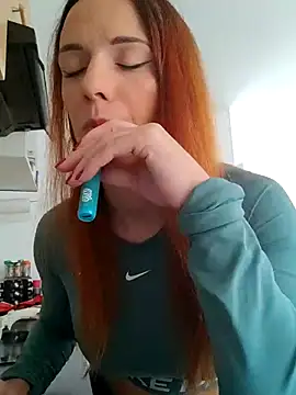 clara-francaise online show from 21, 10, 2025