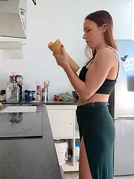 clara-francaise online show from 11, 10, 2025