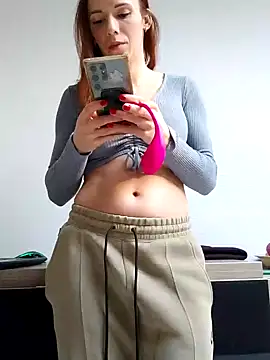 clara-francaise online show from 17, 2, 2025