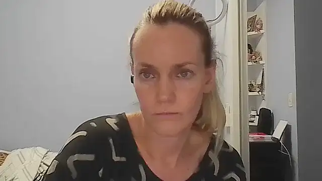 Annylove1 online show from 11, 2, 2026