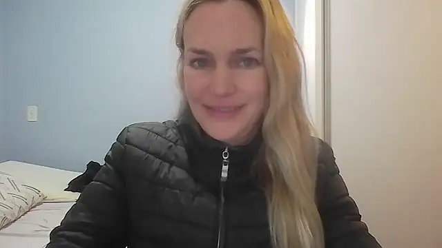 Snapshot of Annylove1 chatting on 26, 6, 2026 Annylove1 online show from 26, 6, 2026