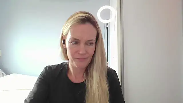 Annylove1 online show from 11, 2, 2026