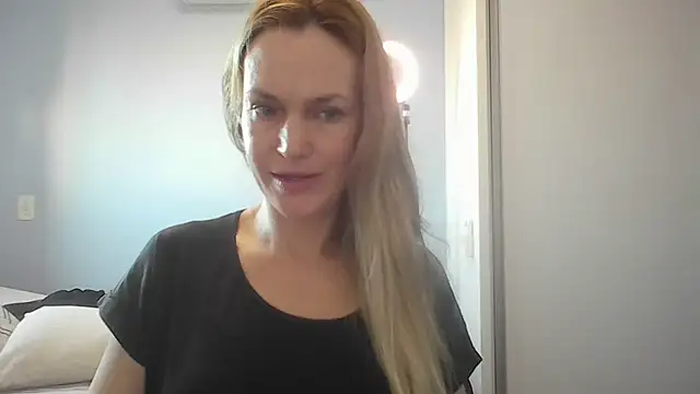 Snapshot of Annylove1 chatting on 2, 7, 2026 Annylove1 online show from 2, 7, 2026